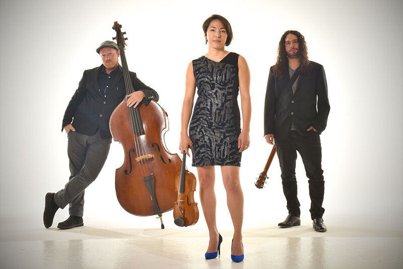 Por La Paz — string trio and quartet for wedding ceremonies and cocktail hours